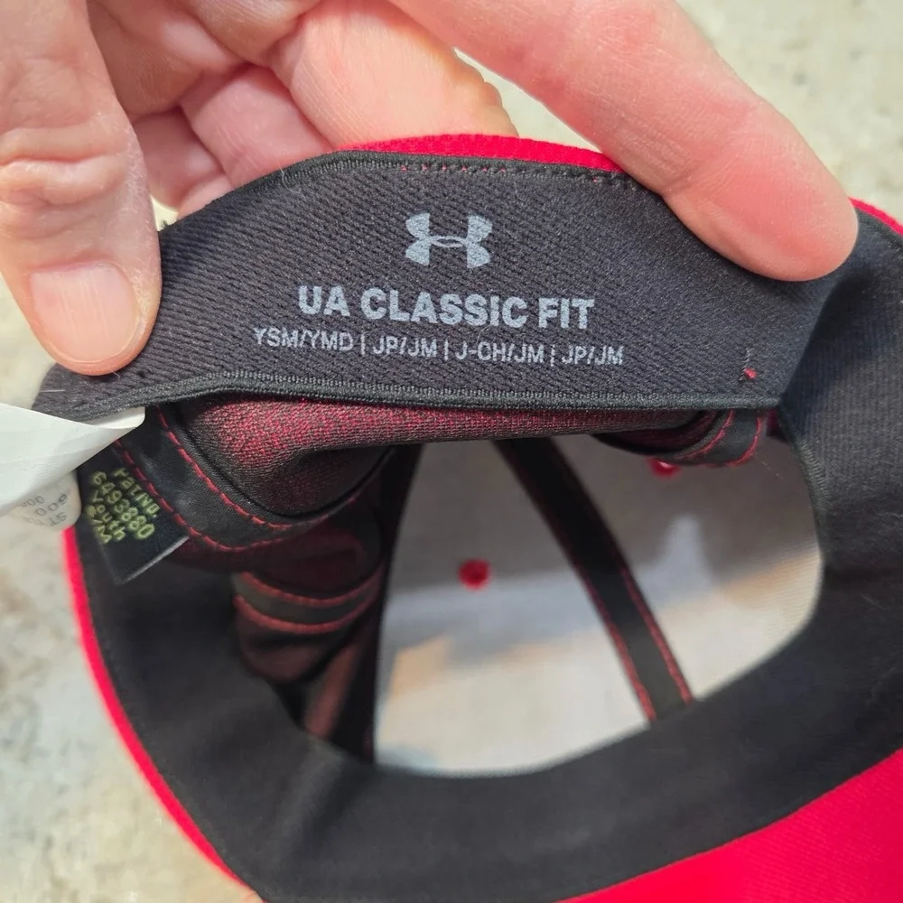 Under Armour Kids‎ Blitzing 3.0 Red Athletic Baseball Hat Cap 1305457 M/L